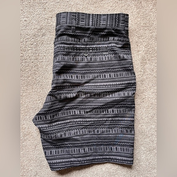 Mens Hurley Dri Fit Casual Walkshorts Size 34 - Picture 5 of 6
